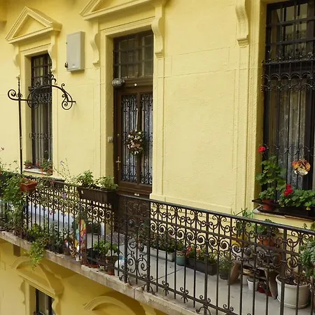 아파트 Charming Art Deco Flat