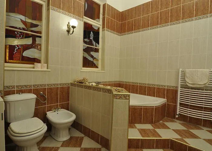 Charming Art Deco Flat * بودابست