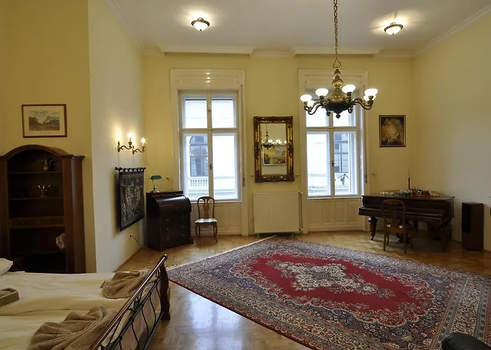 شقة Charming Art Deco Flat