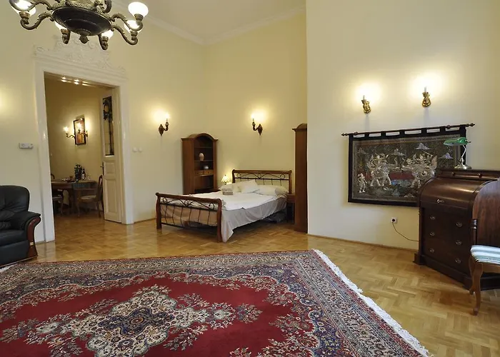 Charming Art Deco Flat شقة بودابست